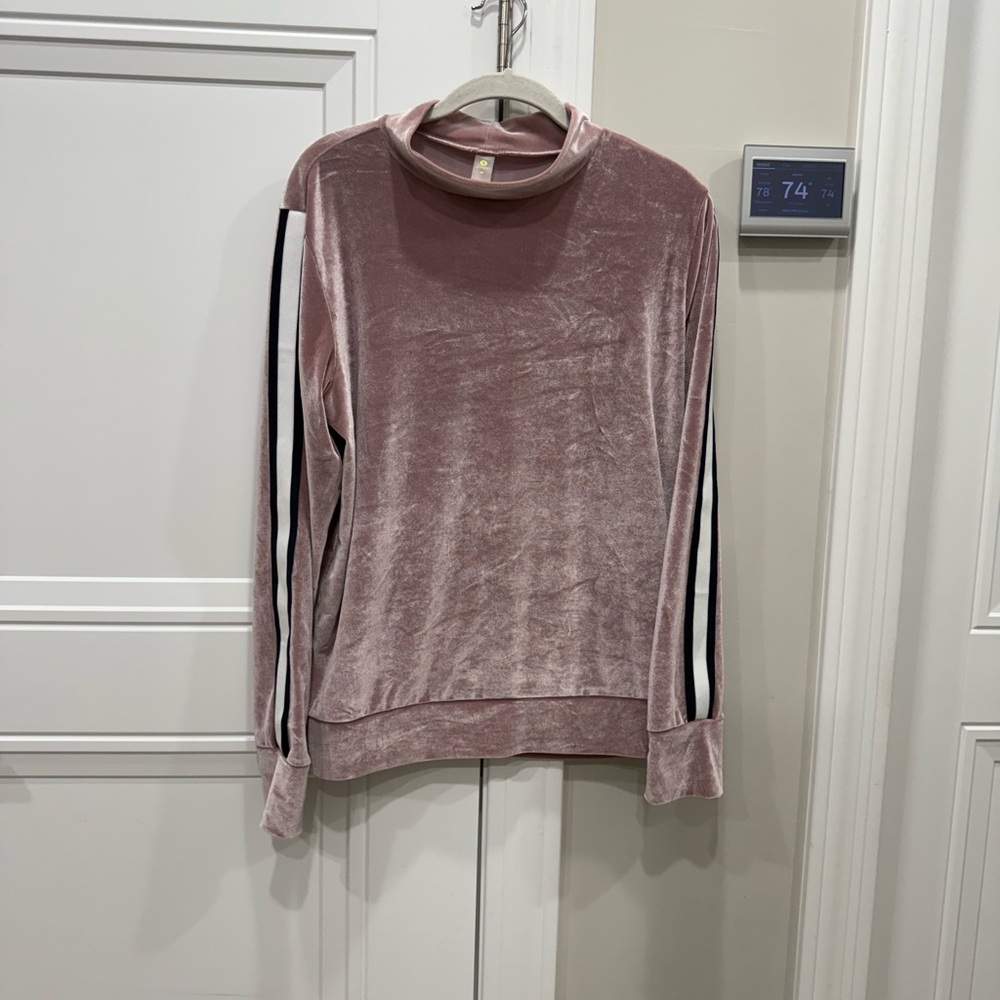 Xersion‎ Mauve Velvet Long Sleeve Top